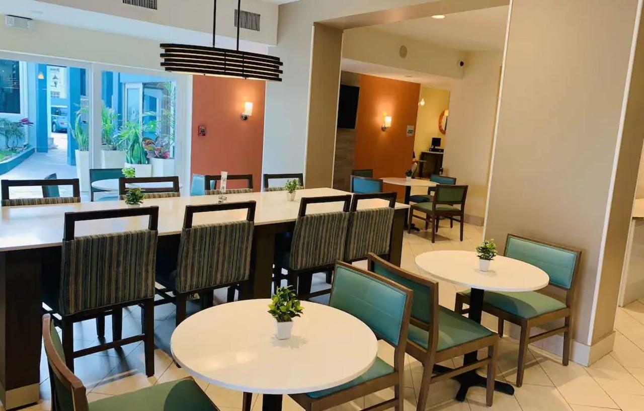 Holiday Inn Express & Suites Nassau By Ihg Exterior foto