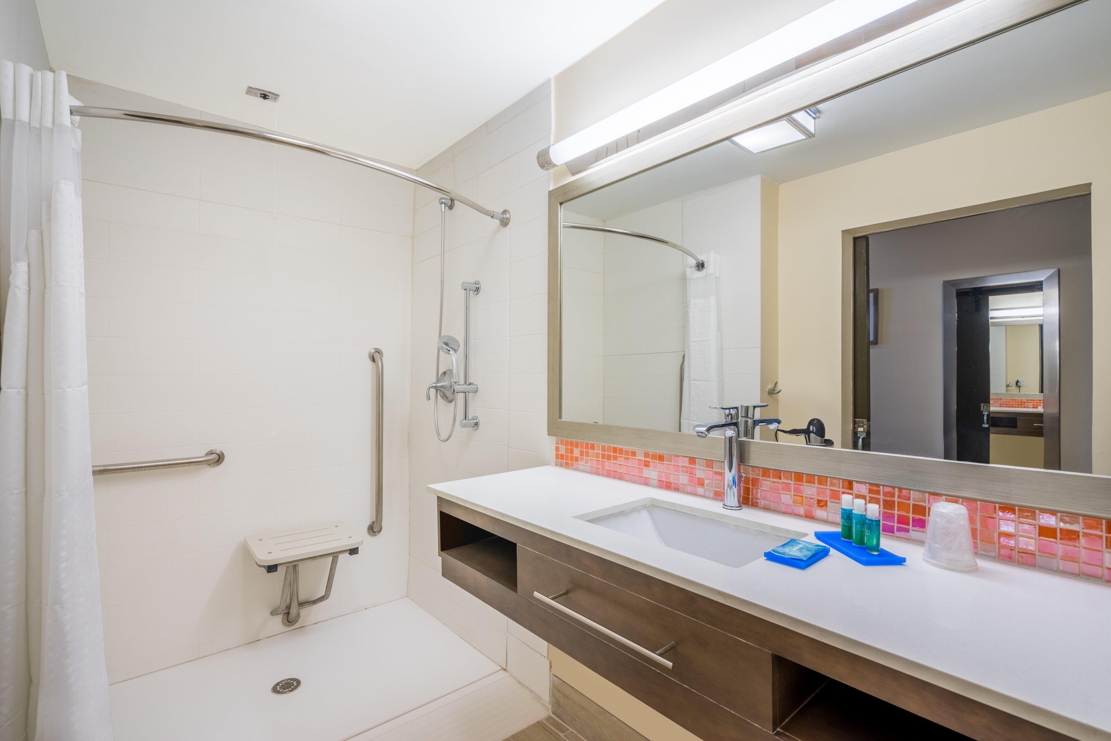 Holiday Inn Express & Suites Nassau By Ihg Exterior foto