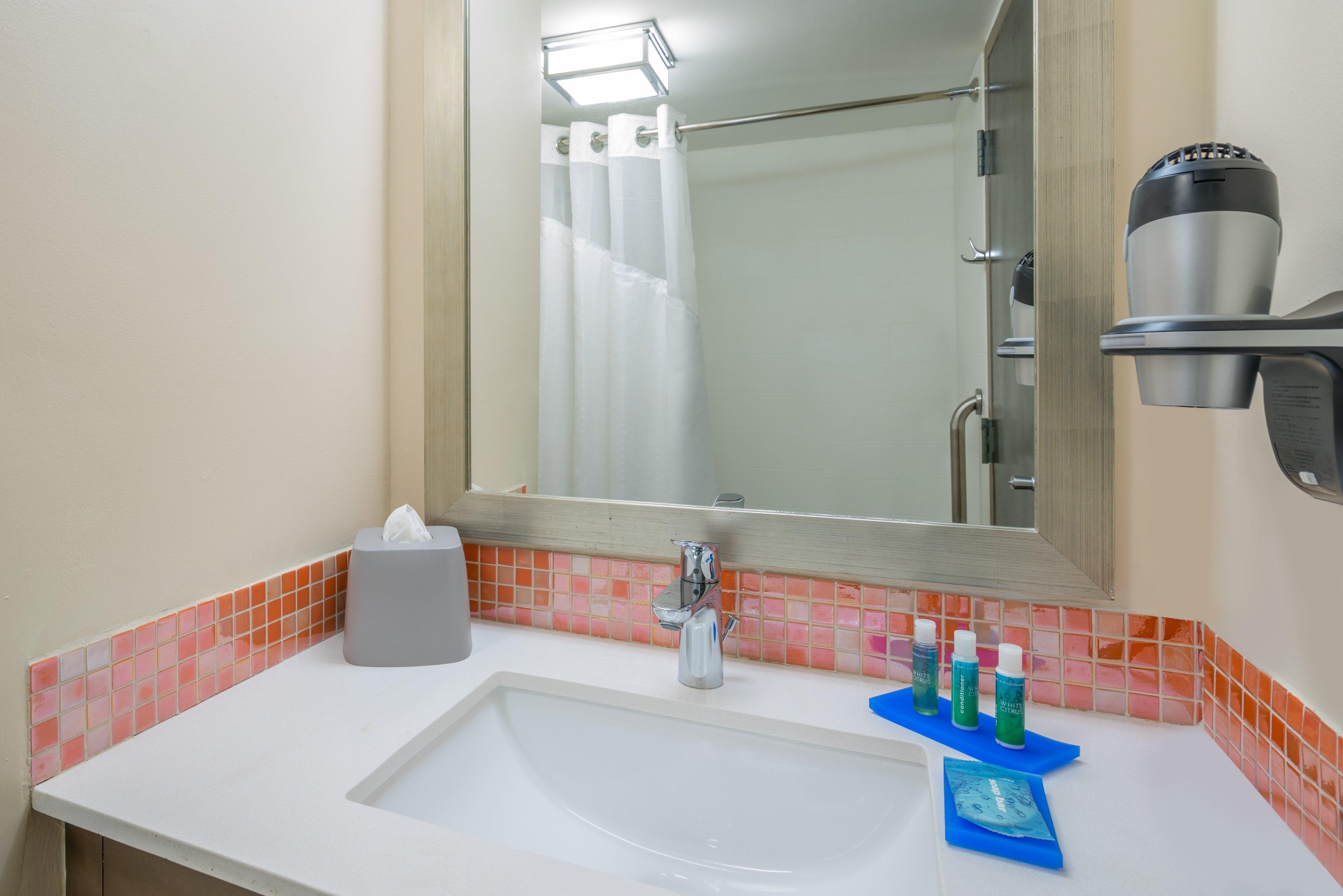 Holiday Inn Express & Suites Nassau By Ihg Exterior foto