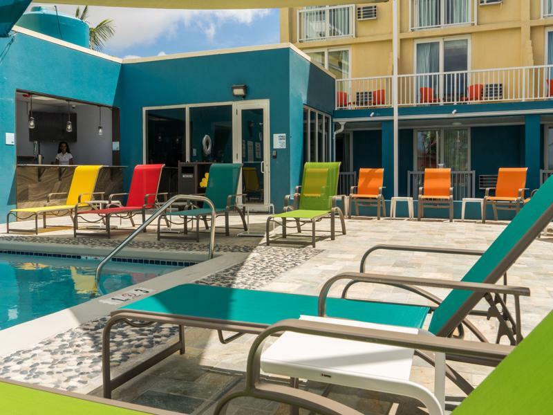 Holiday Inn Express & Suites Nassau By Ihg Exterior foto